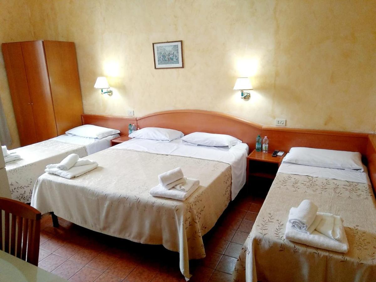 Hotel Ferrari — Foto 3